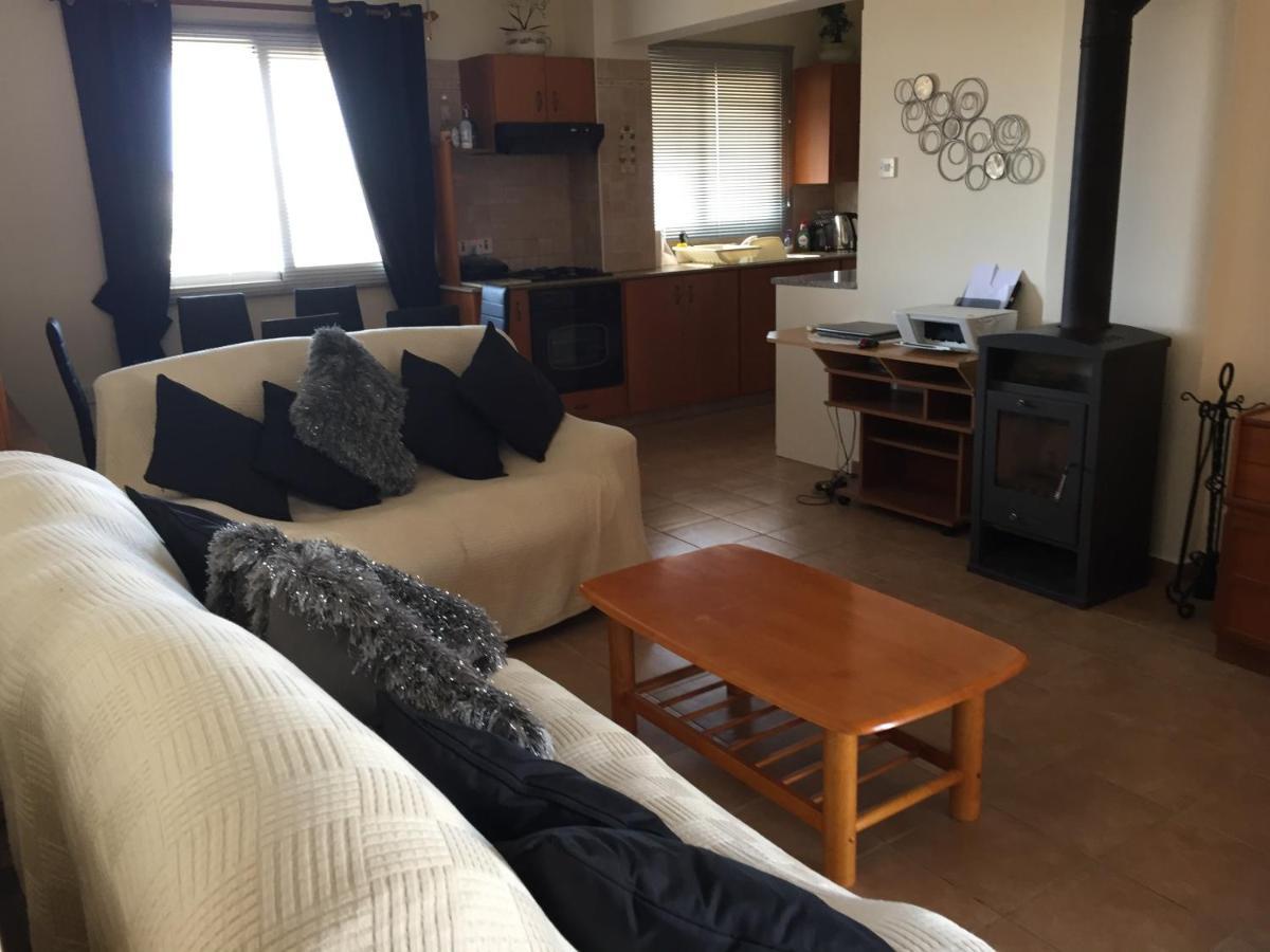 Beautiful Spacious 2-Bed Apartment In Xylofagou Xylophaghou Exteriör bild